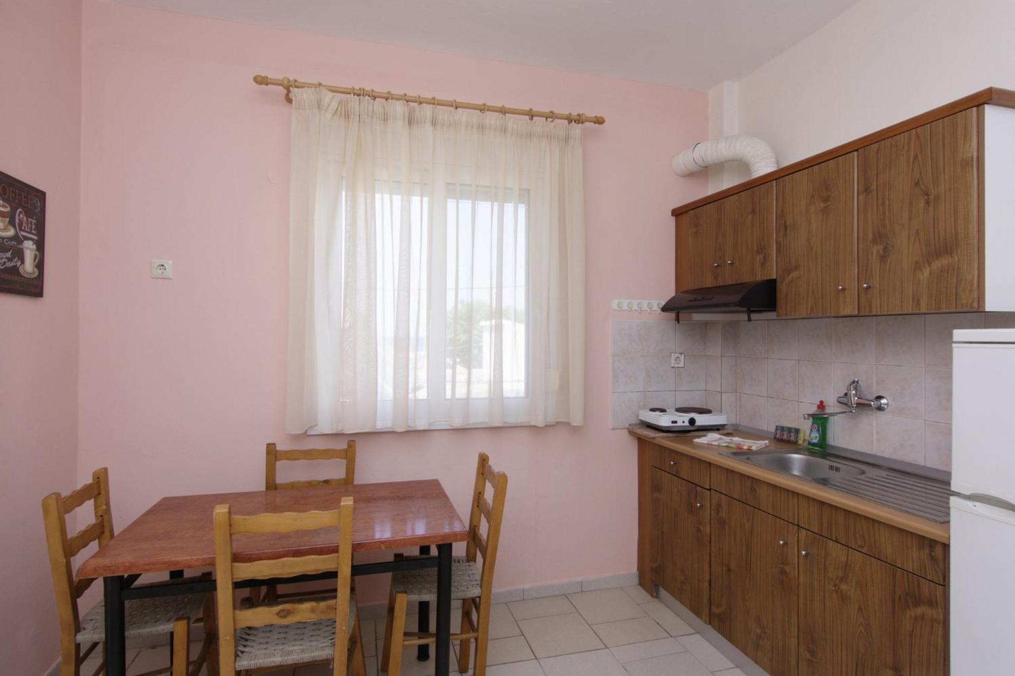 Lotos Apartments スタブロス 部屋 写真