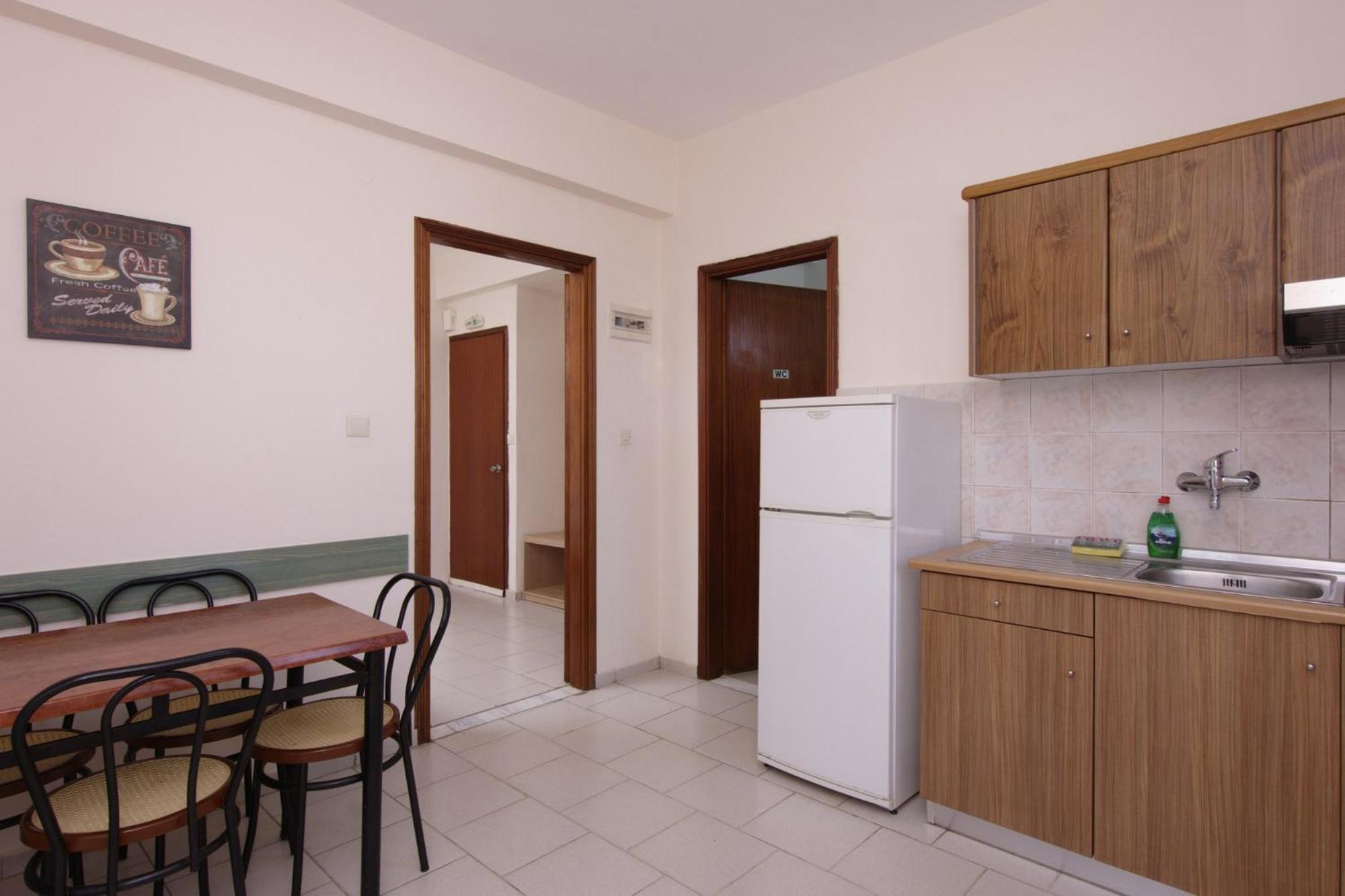Lotos Apartments スタブロス 部屋 写真