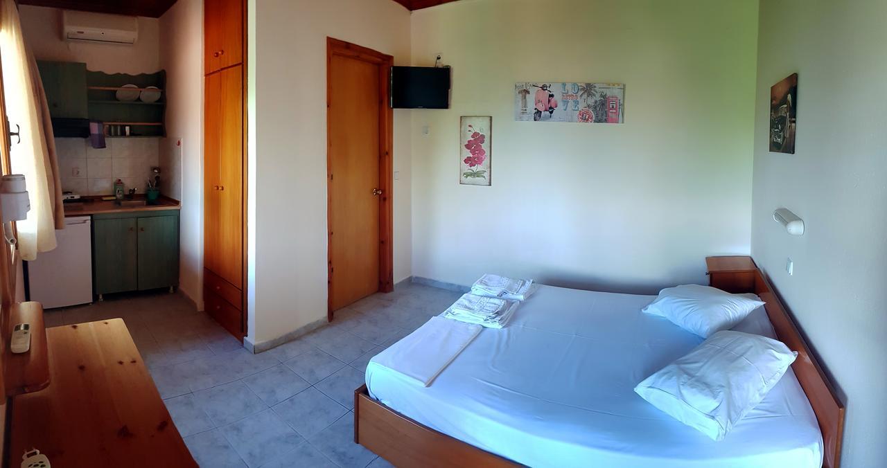 Lotos Apartments スタブロス エクステリア 写真